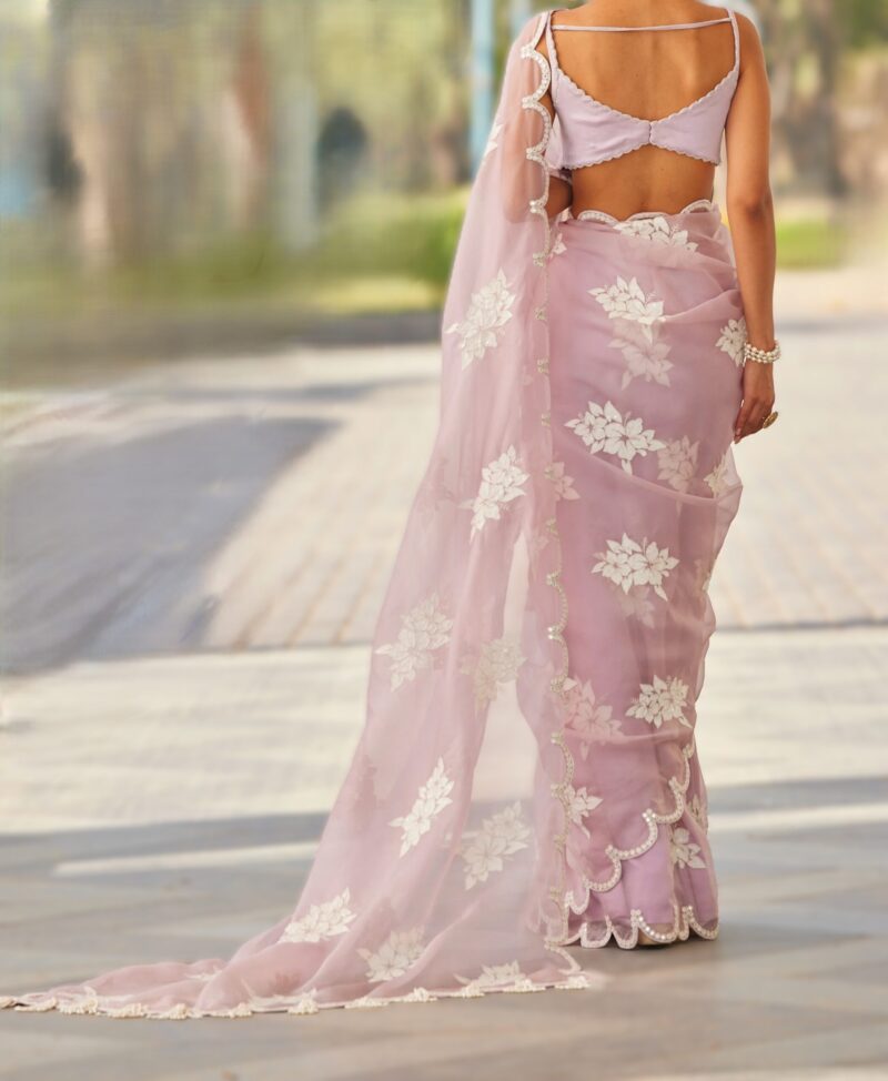 Exquisite Lilac Jimmy Choo Organza Saree with Lavish Sequin Embellishment - Image 5