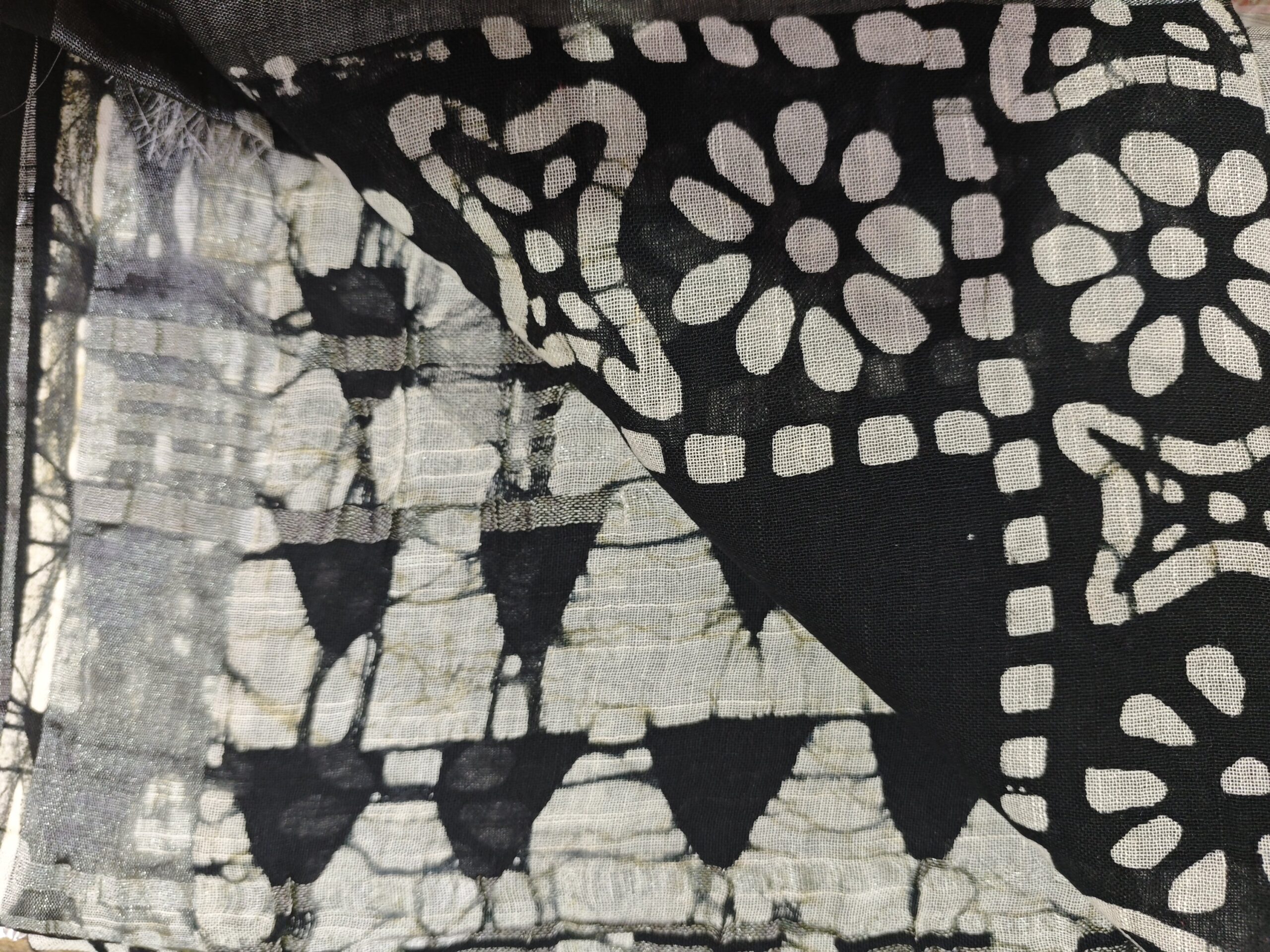 Smokey Black Bagru Linen Saree – Hand Block Printed with Natural Dyes - Image 5